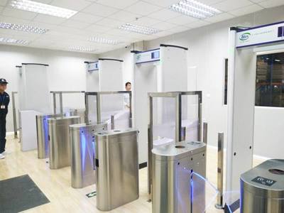 助力工廠工人自檢 如何選擇智能安檢系統(tǒng)？